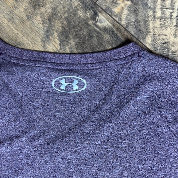 UNDER ARMOUR Women's Heathered V-Neck Threadborne Tee, Size XL, EUC - Picture 6 of 6